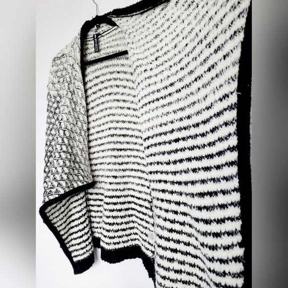 Design Lab Women 100% Acrylic Open Front Knit  Cardigan Black &White Ombre Small - Picture 6 of 16